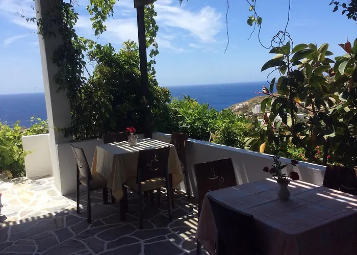 蓝天公寓 * 伊奥斯乔拉