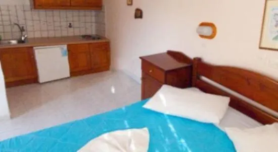 蓝天公寓 * 伊奥斯乔拉